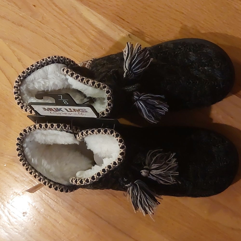 Muk Luks Slipper Booties - Picture 2 of 13